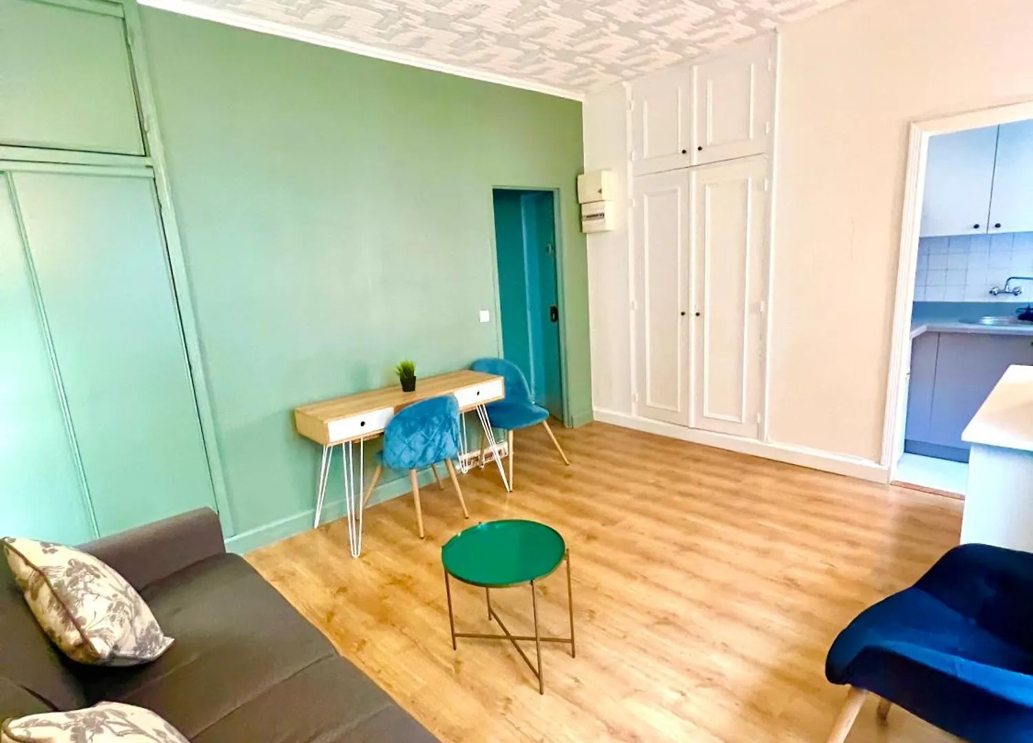 Cosy Studio - Champs-Elysees Paris Apartment France