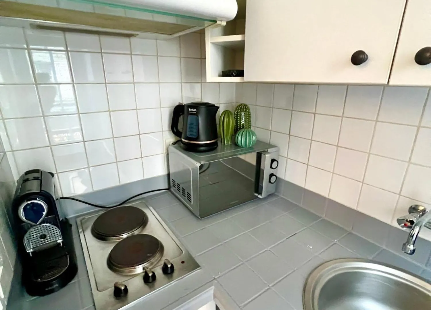 Cosy Studio - Champs-Elysees Paris Apartment 0*,  France
