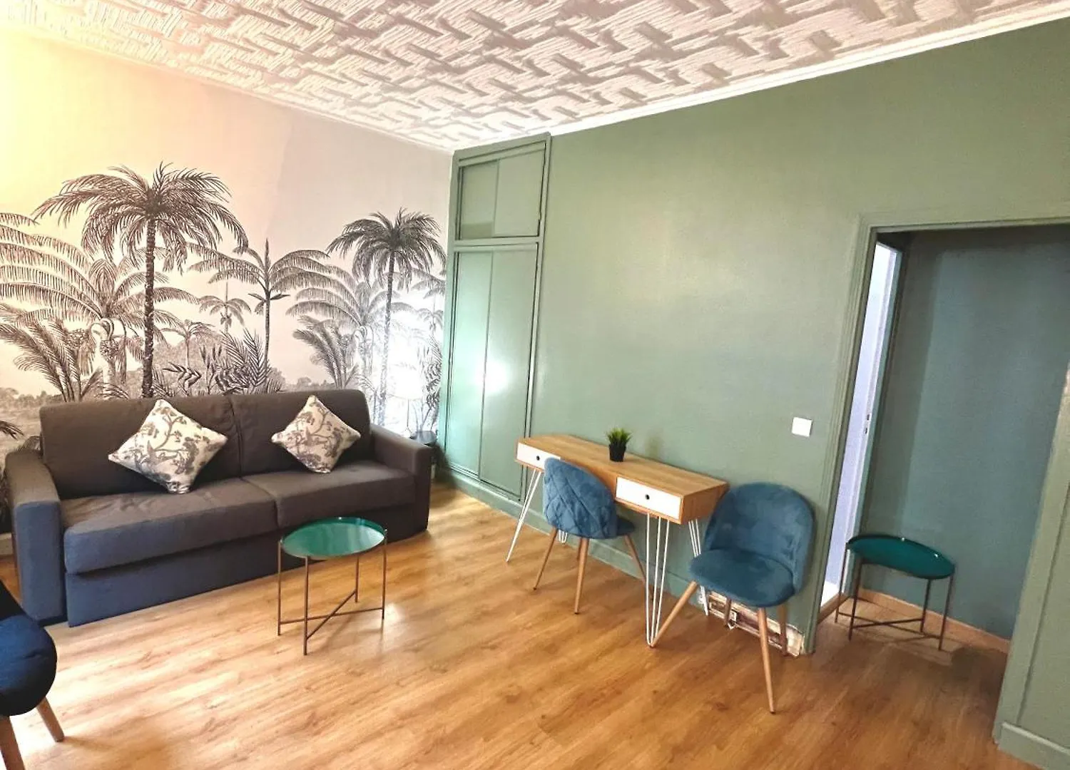 Cosy Studio - Champs-Elysees Paris Apartment